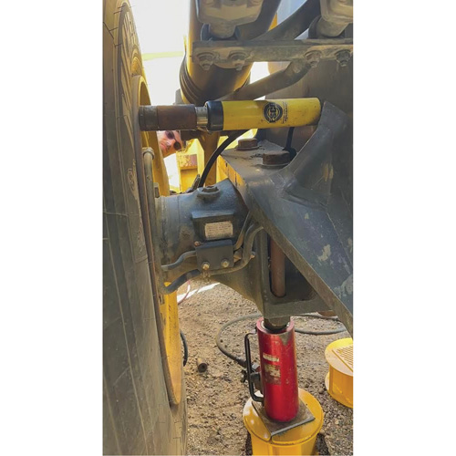 Single-Acting Cylinder Hydraulic Ram, 4.13" Stroke, 10 Ton(s) Capacity, 10000 PSI Ontario Packaging