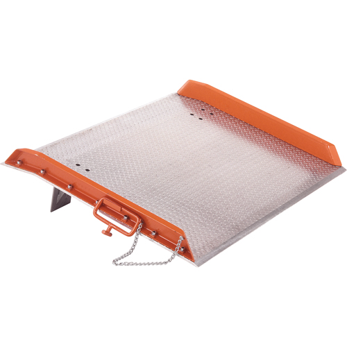 Rampes de chargement en aluminium, 84" lo x 72" la, Cap. 10 000 lb Ontario Packaging