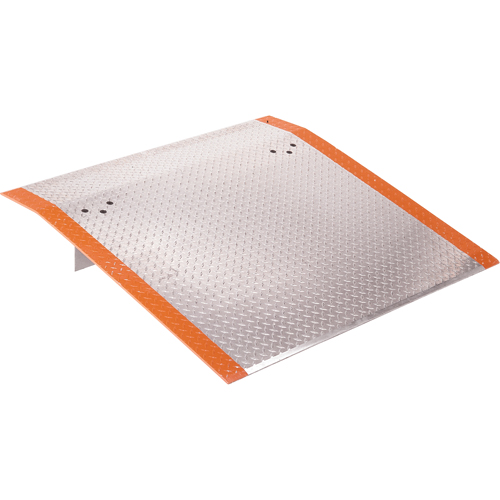 Plaques d'acc&egrave;s en aluminium, Capacit&eacute; de charge 2200 lb, 60" lo x 60" la x 11" h Ontario Packaging