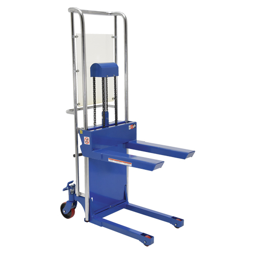 Gerbeur Hefti-Lift, M&eacute;canisme Pompe au pied, Capacit&eacute; de 880 lb, Levage max de 59" Ontario Packaging