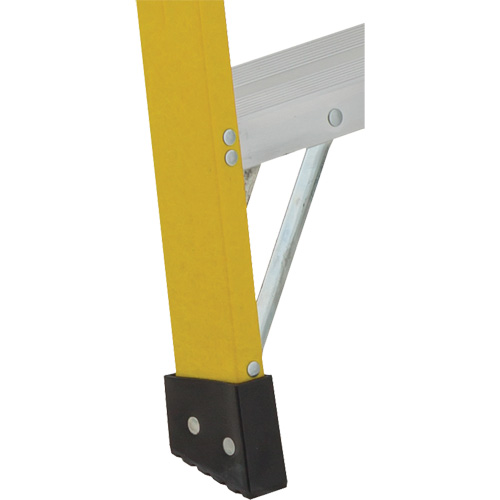 Industrial Heavy-Duty Stepladders (6900 Series), 4', Fibreglass, 300 lbs. Capacity, Type 1A Ontario Packaging