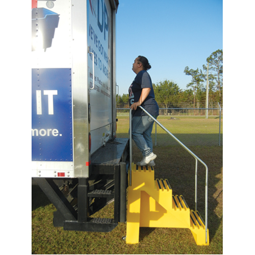 Escabeau industriel, 4 marches, 43" x 22-1/2" x Hauteur 66" Ontario Packaging