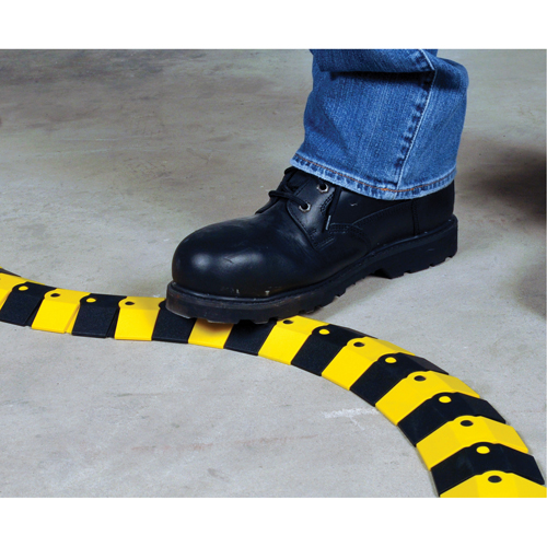 Ultra-Sidewinder&reg; Cable Protection System - Small, 39.5" x 3" x 0.75", 32000 lbs. (16 tons) Ontario Packaging