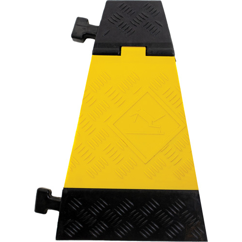 Protecteur de c&acirc;ble tourne-&agrave;-droite robuste Powerhouse, 3 canaux, 12" lo x 19,75" la x 3" h Ontario Packaging