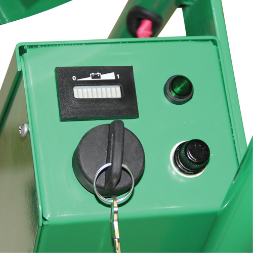 Diable pour baril motoris&eacute; avec roues pneumatiques Ontario Packaging