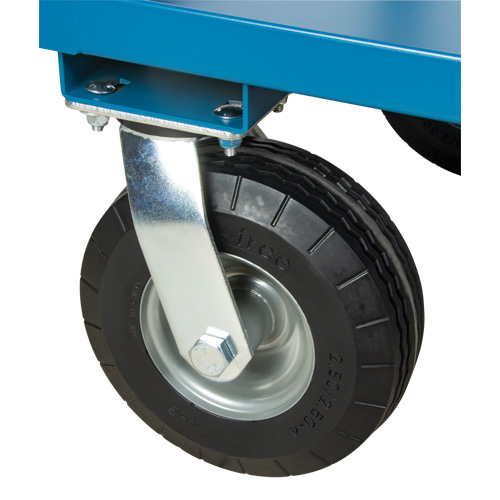  Chariot &agrave; tablettes pour l'ext&eacute;rieur, 3 Tiers, 18" la x 39" h x 33" p, Capacit&eacute; 1200 lb Ontario Packaging