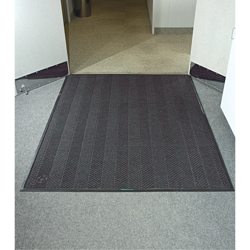 Tapis Waterhog Eco Elite, Essuie-pieds/grattoir, 3' x 8' x 3/8", Cendre grise Ontario Packaging