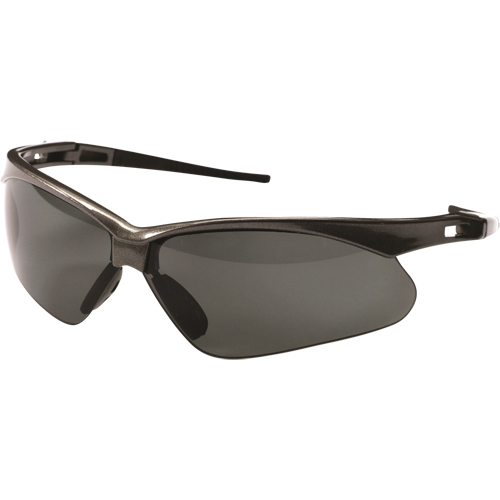 Lunettes de s&eacute;curit&eacute; Nemesis de Kleenguard, Lentille Fum&eacute;e/Grise/fum&eacute;e, Polaris&eacute;, ANSI Z87+ Ontario Packaging
