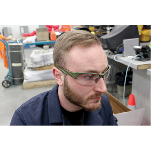 Lunettes de s&eacute;curit&eacute; s&eacute;rie Z2000, Lentille Transparent, Anti-&eacute;gratignures, R&eacute;pond ou surpasse la norme CSA Z94.3 Ontario Packaging