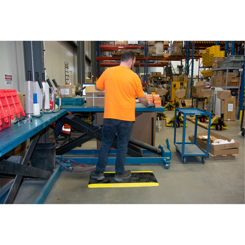 Anti-Fatigue Matting, Diamond, 1-2/3' x 3-1/4' x 3/4", Black/Yellow, Polyurethane Ontario Packaging