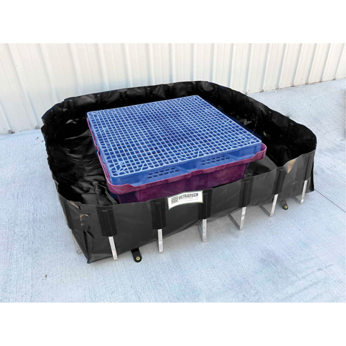 Berme de confinement des d&eacute;versements Ultra-IBC Berm, Capacit&eacute; 400 gal. US, 6' la x 6' lo x 18" h, Support en L Ontario Packaging