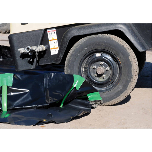 Ultra-Containment Berm&reg;, 748 US gal. Capacity, 10' W x 10' L x 12" H, Stake Wall Ontario Packaging