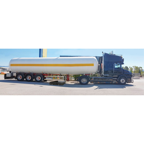 Ultra-Tanker Berm, 374 US gal. Capacity, 5' W x 10' L x 12" H, Foam Wall Ontario Packaging