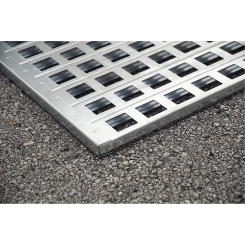 4-Drum Steel Ultra-Spill Pallet&reg;, 68 US gal. Spill Capacity, 49.1" x 47.1" x 10.9" Ontario Packaging