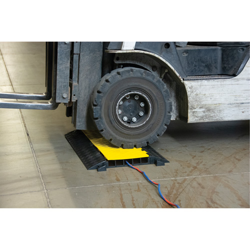 Polyurethane Cable Protector, 5 Channels, 35.43" L x 19.69" W x 2" H Ontario Packaging