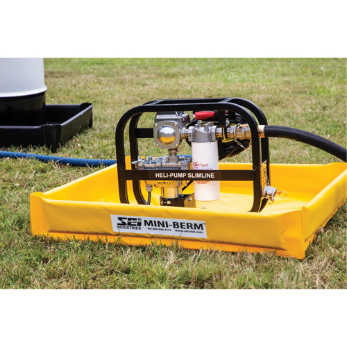 Berme de confinement compacte Mini-Berm en PVC jaune, Capacit&eacute; 10 gal. US, 2' la x 2' lo x 4" h Ontario Packaging