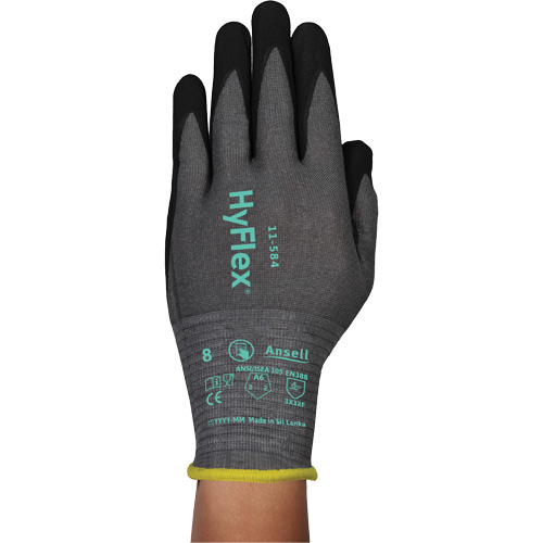 Gants r&eacute;sistants &agrave; la coupe HYFLEX 11-584, Taille 5/2T-petit, Calibre 21, Rev&ecirc;tement Mousse de nitrile, Enveloppe en PEHP/Intercept, ASTM ANSI niveau A6/EN 388 niveau F Ontario Packaging