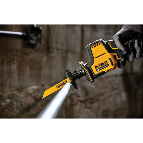 Scie alternative sans fil Max* (outil seulement), 12 V, Lithium-ion Bloc-pile, 0-2800 coups/min Ontario Packaging