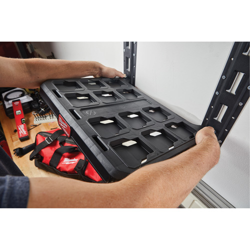 E-Track vertical pour tablettes de rayonnage Packout Ontario Packaging