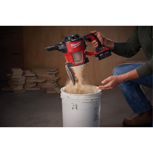M18 Compact Vacuum (Tool Only), 18 V, 0.3 gal. Capacity Ontario Packaging