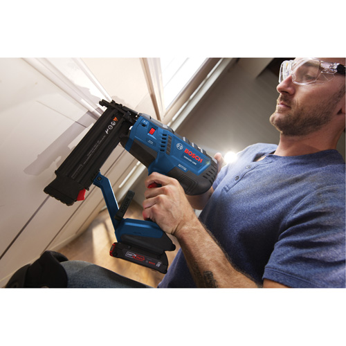 Brushless 18-Gauge Brad Nailer Kit with Standard Power Battery, 18 V, Lithium-Ion Ontario Packaging