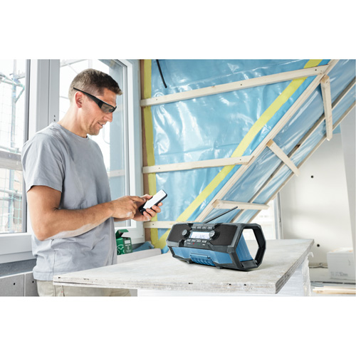 Compact Jobsite Radio with Bluetooth&reg; 5.0, Lithium-Ion, 18 V Ontario Packaging