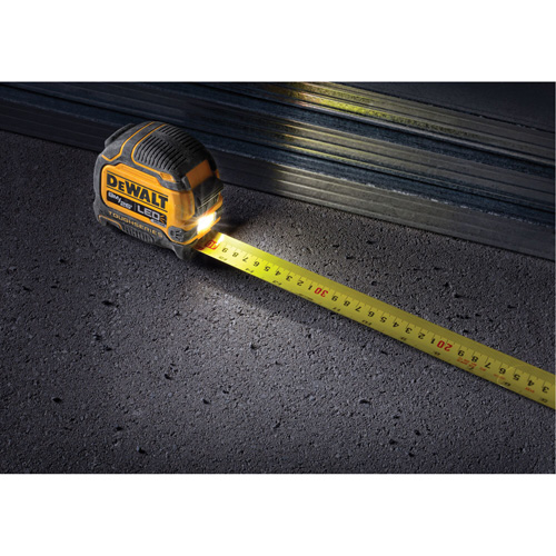 Ruban &agrave; mesurer TOUGHSERIES &agrave; lampe, 26'/8 m, Marques de goujon Imp&eacute;rial & m&eacute;trique Ontario Packaging