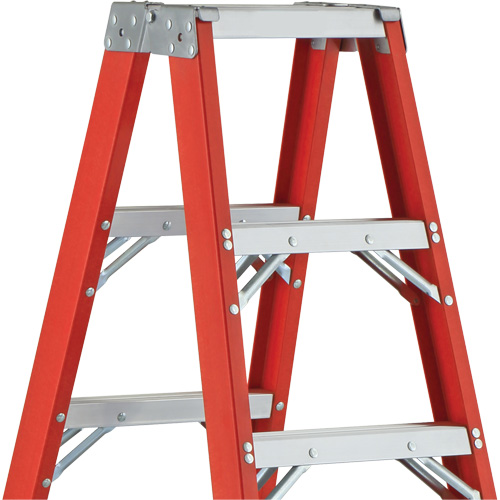 6600 AA Series Industrial Extra Heavy-Duty 2-Way Stepladders, Fibreglass, 375 lbs. Capacity, 4' Ontario Packaging