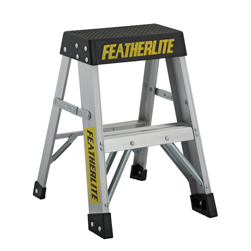 Escabeaux industriels extra robustes, 2', Aluminium, Capacit&eacute; 300 lb, Type 1A Ontario Packaging