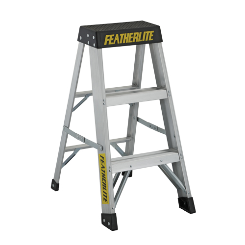 Escabeaux industriels extra robustes, 3', Aluminium, Capacit&eacute; 300 lb, Type 1A Ontario Packaging