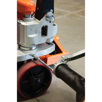 Heavy-Duty Lever Grease Gun, 14 oz Capacity Ontario Packaging