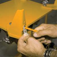 Yellow Jackit Transmission Jack, 2.2 Ton(s) Lifting Capacity Ontario Packaging