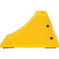 Cales de roue avec surface antid&eacute;rapante en caoutchouc, Polyur&eacute;thane, Jaune, 11-1/4" la x 21" p x 12-1/4" h Ontario Packaging