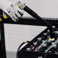 9" Battery Watering Gun Ontario Packaging