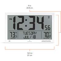 Horloge à réglage automatique à calendrier complet avec de très grands caractères, Numérique, À piles, Blanc OR500 | Ontario Packaging