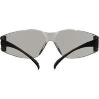 Lunettes de protection de s&eacute;rie 100 SecureFit, Lentille Gris/Int&eacute;rieur/ext&eacute;rieur, Antibu&eacute;e/Anti-&eacute;gratignures, ANSI Z87+/R&eacute;pond ou surpasse la norme CSA Z94.3 Ontario Packaging