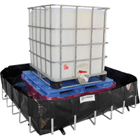 Berme de confinement des d&eacute;versements Ultra-IBC Berm, Capacit&eacute; 400 gal. US, 6' la x 6' lo x 18" h, Support en L Ontario Packaging