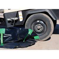 Ultra-Containment Berm&reg;, 179 US gal. Capacity, 4' W x 6' L x 12" H, Stake Wall Ontario Packaging