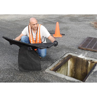 Bac de r&eacute;tention carr&eacute; Ultra-Drain Guard avec orifice de trop-plein, Huile & s&eacute;diments, 16" - 28" lo x 20" - 36" la Ontario Packaging