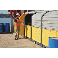 P16 Plus Ultra-Hard Top Spill Pallets sans drain, 250" lo x 79" la x 62" h, Capacit&eacute; de charge 9000 lb Ontario Packaging