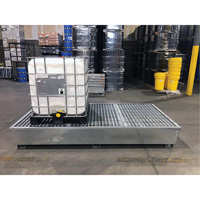 Ultra-Twin IBC Spill Pallet en acier, Capacit&eacute; de d&eacute;versement 370 gal. US, 103,8" x 26,8" x 51,1" Ontario Packaging