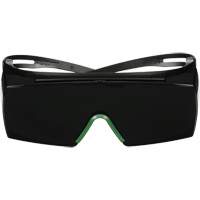 Lunettes de s&eacute;curit&eacute; SecureFit s&eacute;rie 3700 SF3750AS-BLK, Lentille Gris/IR 5.0, Anti-&eacute;gratignures, ANSI Z87+/R&eacute;pond ou surpasse la norme CSA Z94.3 Ontario Packaging