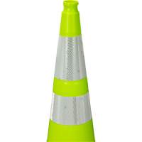 C&ocirc;ne de signalisation de premi&egrave;re qualit&eacute;, 36", Vert lime, Bande(s) r&eacute;fl&eacute;chissante(s) 4" & 6" Ontario Packaging