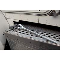 24-Tooth Quick Release Teardrop Ratchet, 3/4" Drive, Plain Handle Ontario Packaging