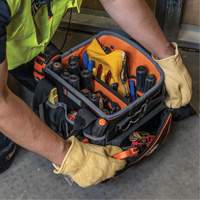 Fourretout Tradesman Pro, Nylon balistique, 40 pochettes, Noir/Orange Ontario Packaging