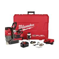 M18 Fuel Lineman Magnetic Drill Kit Ontario Packaging