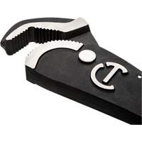 Cl&eacute; bimat&eacute;riau auto-ajustable pour tuyau, Cap des m&acirc;choires 1-1/2", Longueur 12", Fini Oxyde noir, Prise Coussin&eacute;e Ontario Packaging