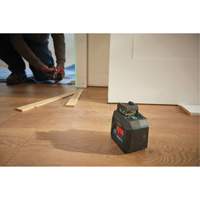 Green-Beam Self-Leveling 360° Cross-Line Laser Ontario Packaging