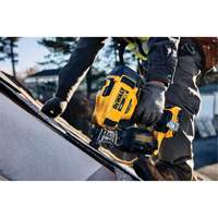 Ensemble de cloueuse 15° sans fil pour bobine de toiture, 20 V, Lithium-ion Ontario Packaging