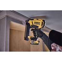 XR&reg; Cordless 18Ga Brad Nailer, 20 V, Lithium-Ion Ontario Packaging